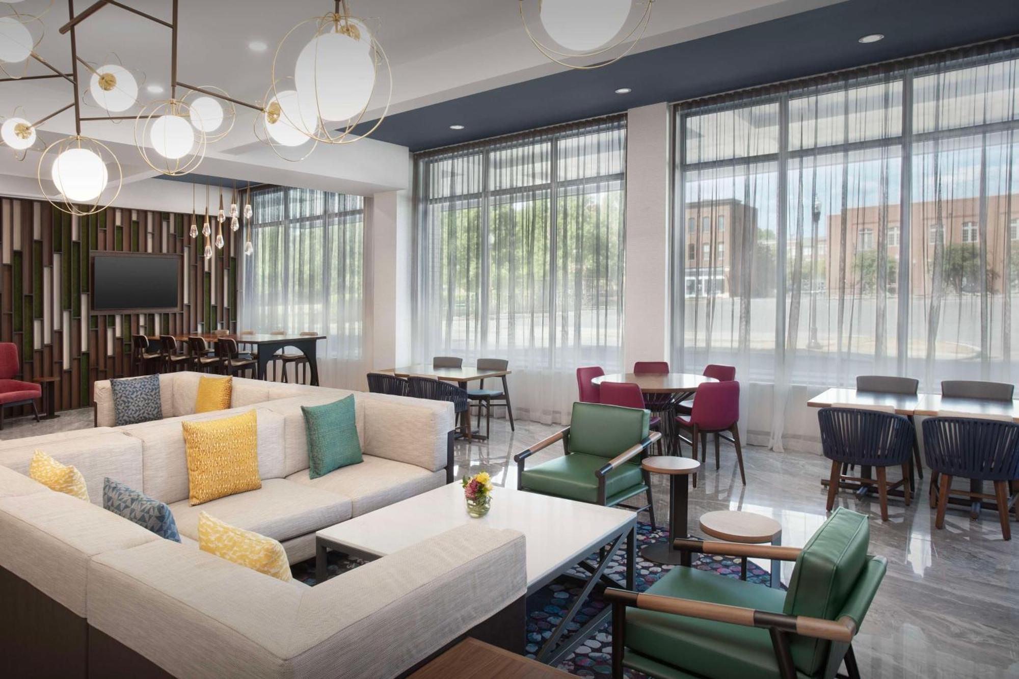 Home2 Suites By Hilton Huntsville Village Of Providence 外观 照片